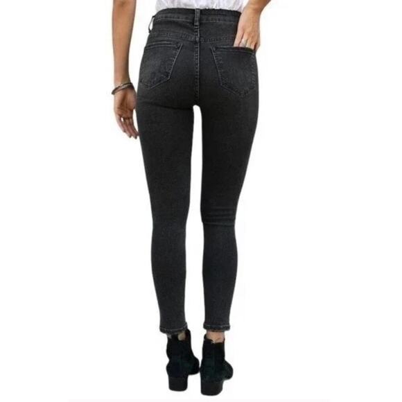 AG Adriano Goldschmied The Stevie Ankle Black Distressed Denim Jeans - Picture 2 of 5